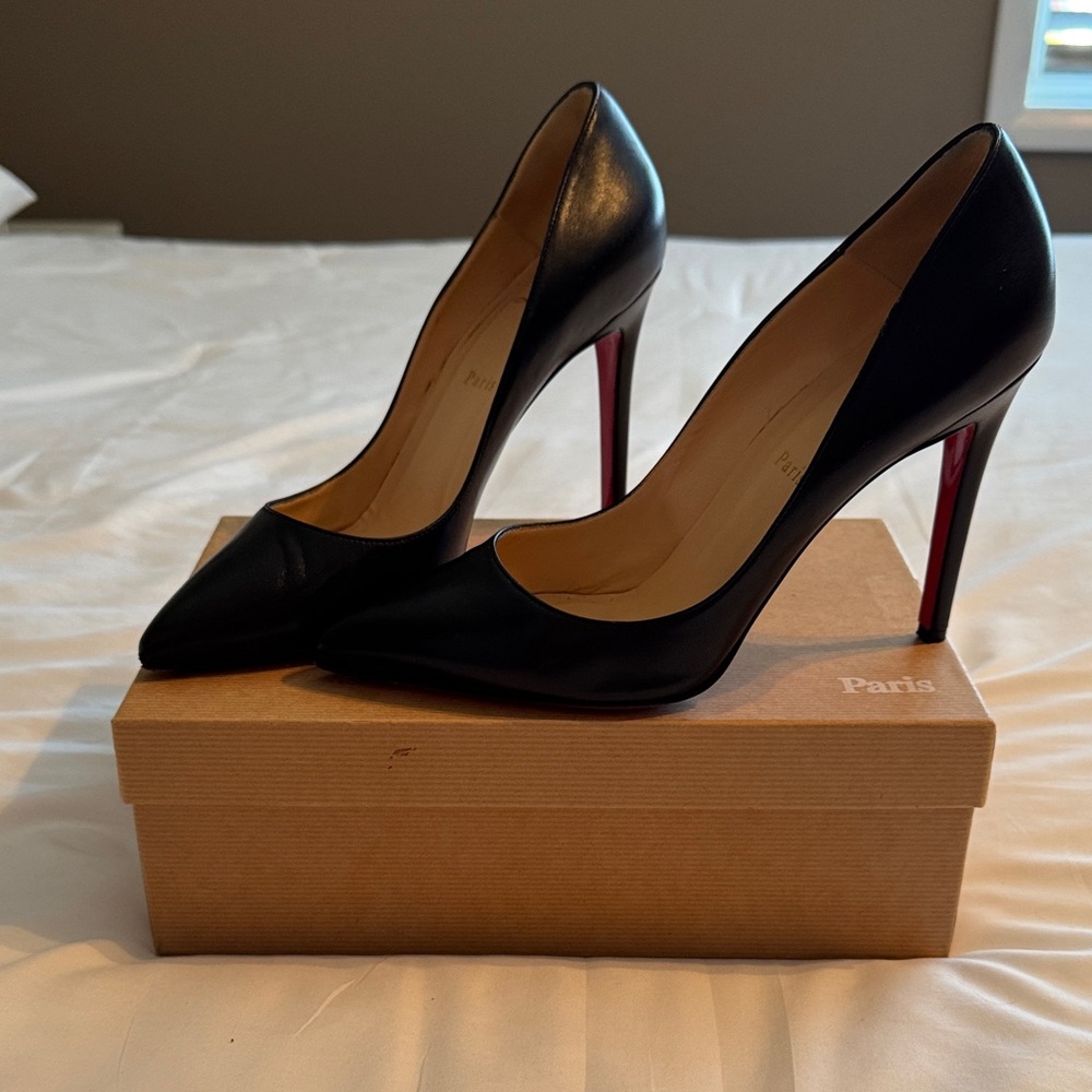 Christian Louboutin Black Pigalle 100 Nappa Shiny size 40.5